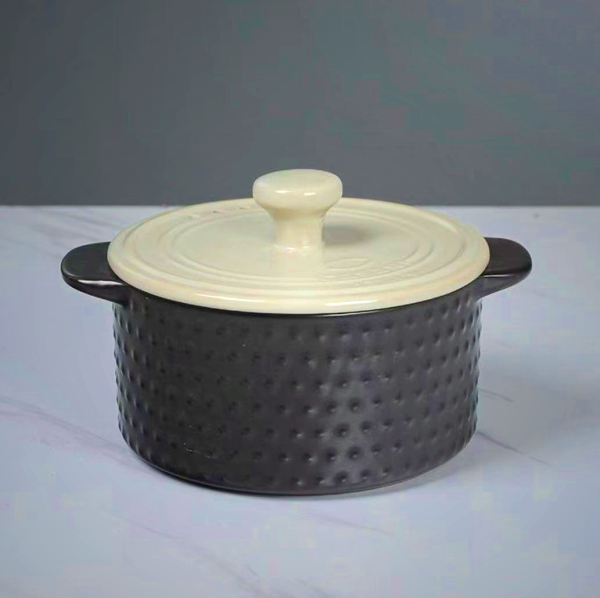 18cm Black Ceramic Stew Pot with Diamond Pattern
